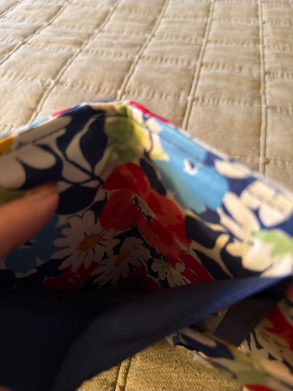 Vera Bradley Quilted Floral Card Holder in Navy, Red & Pink - Picture 4 of 6